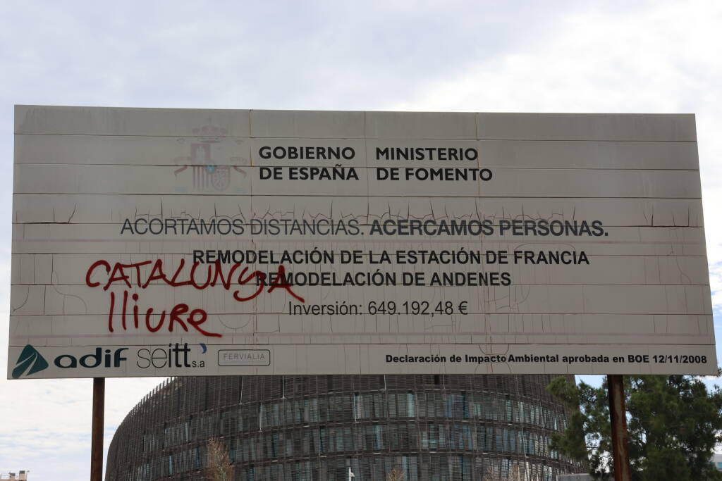 Station de França has been under reconstruction for the last 17 years.