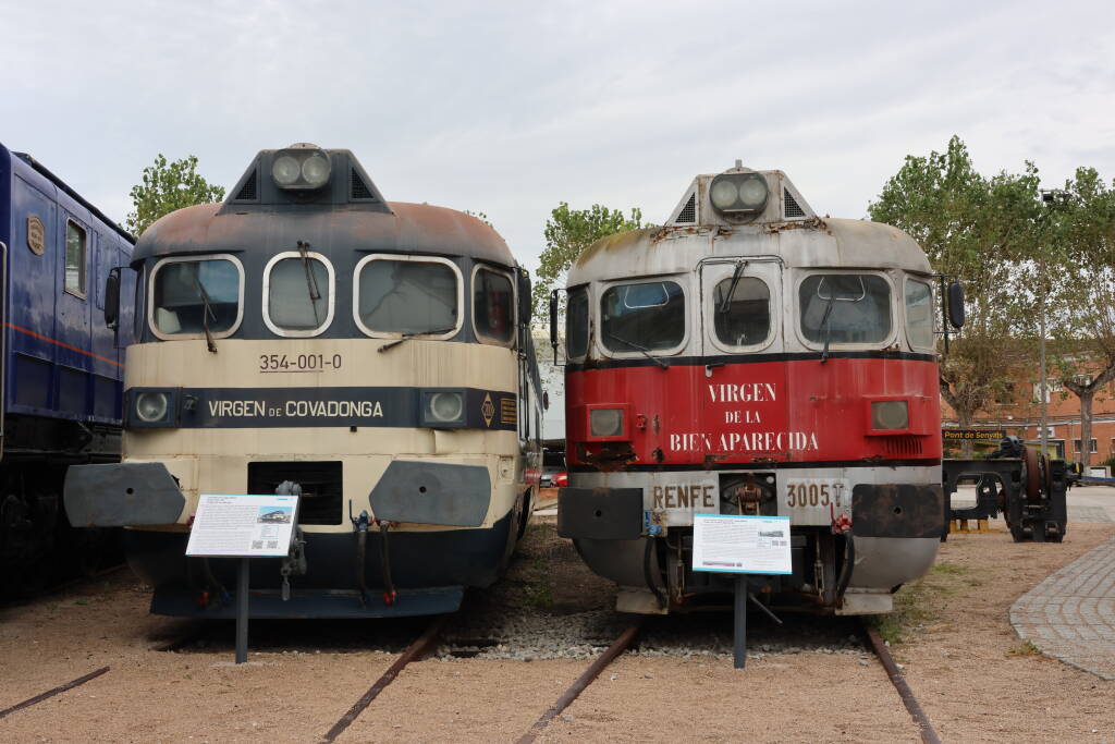Original diesel locos for the first Talgo units.