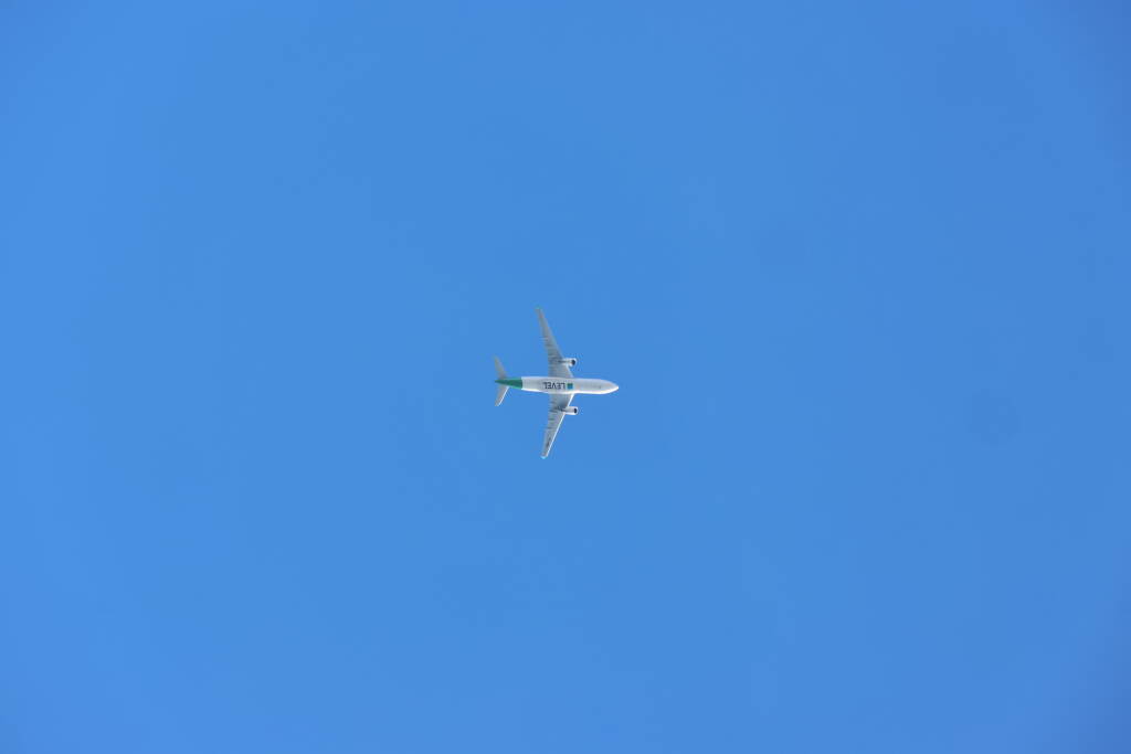 And when no train went by, an airplane was flying. What should i want more?