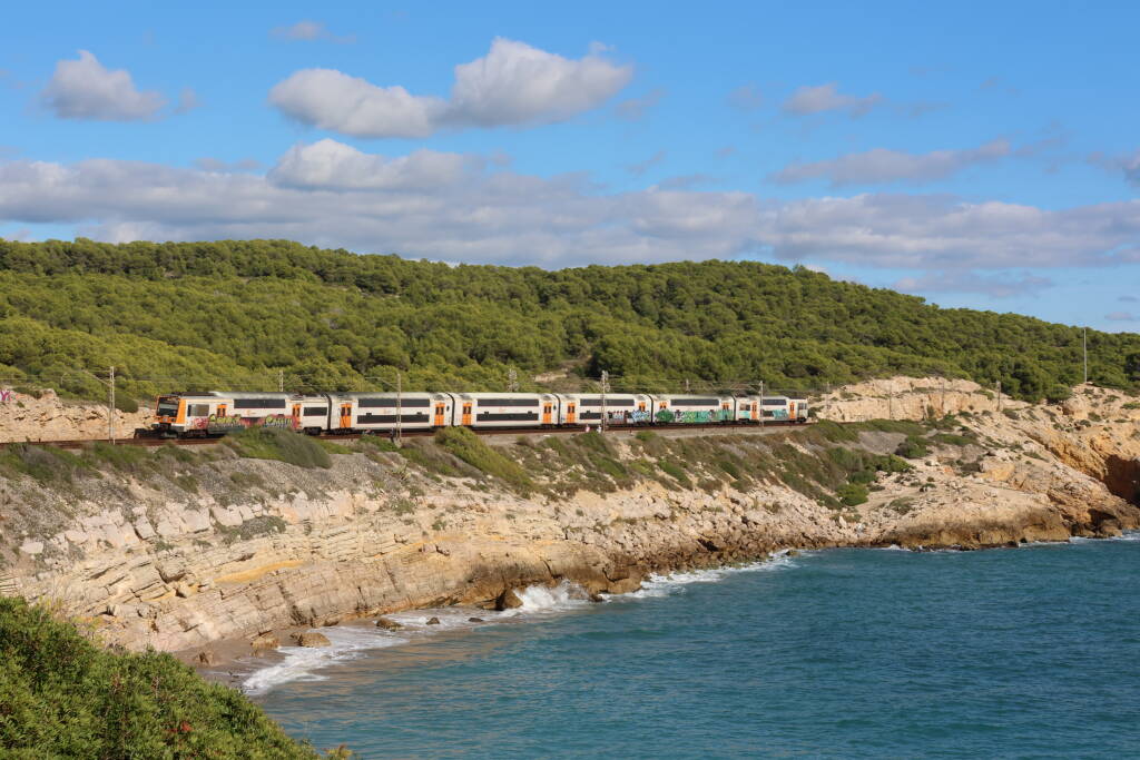 Turn around, a train is riding by!