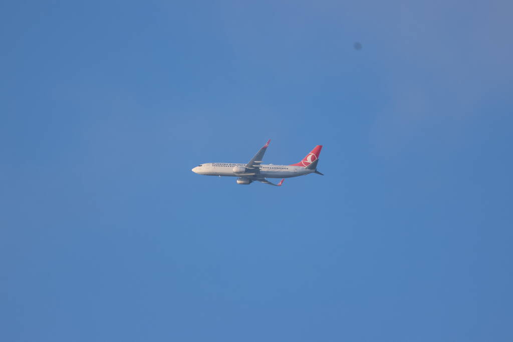 Boeing 737 TC-JZE, from Prague to Istanbul, again.