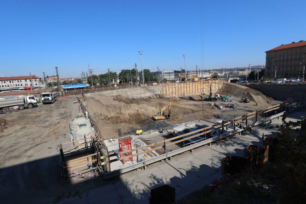 Documentation photo from prague main station. Formerly a depot site, later an office building, now yet another building in the form of a hole in the ground and some foundations in progress.