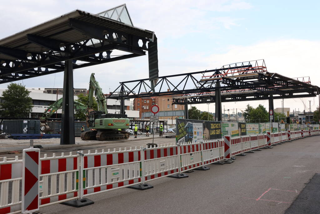 This construction is in reconstruction.
