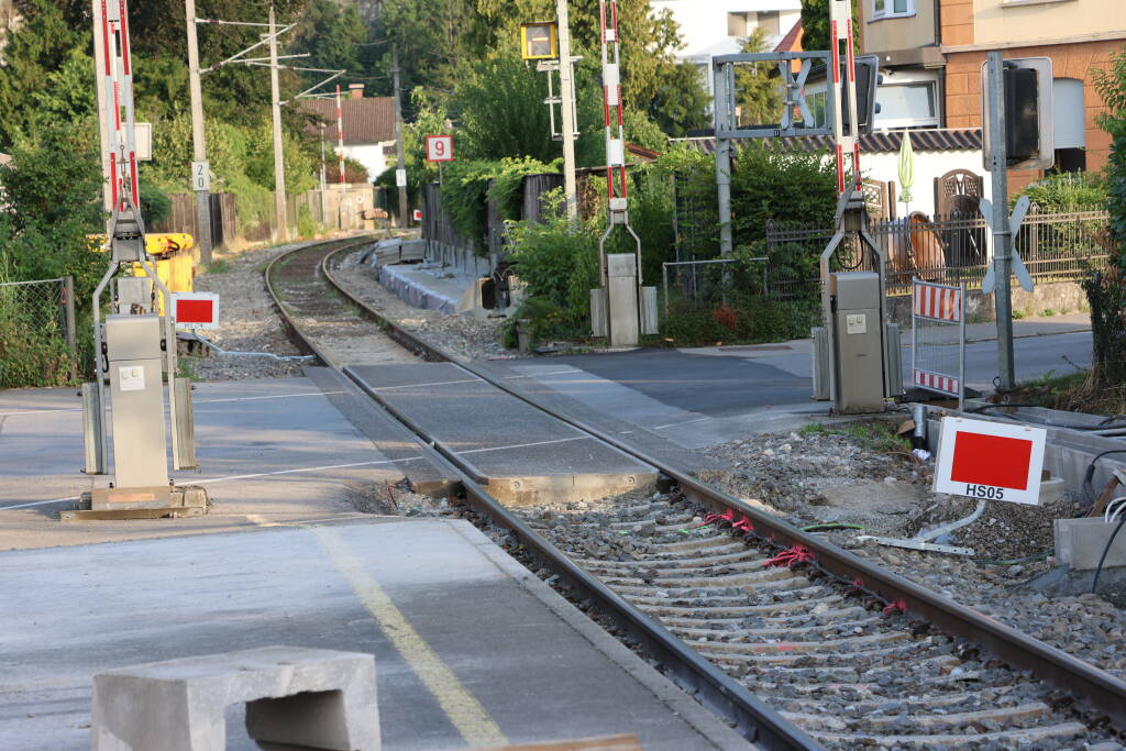 Three more times you should know that this railways is closed.