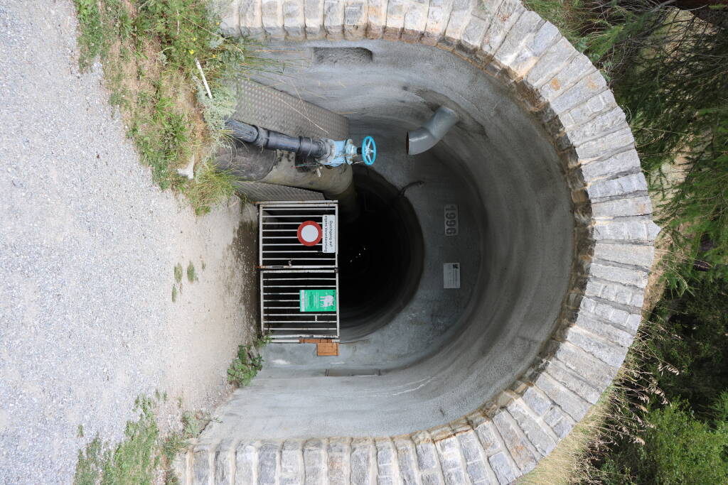 A small tunnel is a little over a kilometer long and it is lit inside. It bring water (both potable and technical) from Gredetschtal.