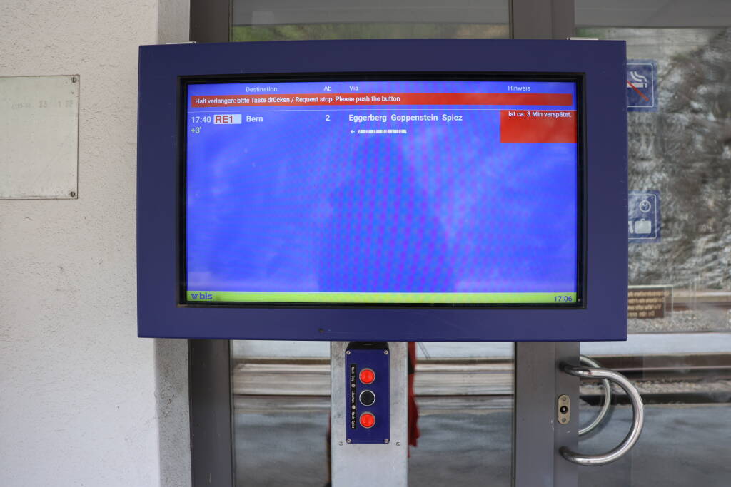The Lalden station is also a request stop. In a while, the last train of today will come. Considering that it's Monday …