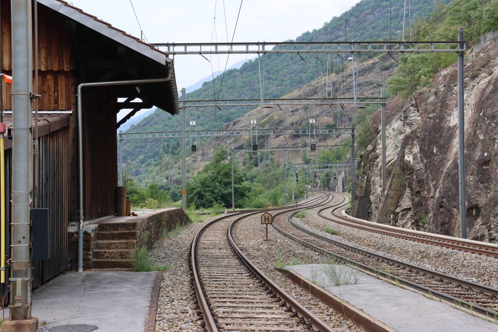 The station pleasantly smelled as wooden sleepers but it was otherwise totally deserted.
