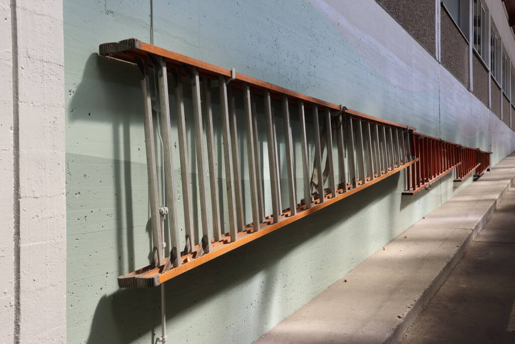 On Wednesday I continued my journey, and when getting off the train in Ulm, I found this collection of ladders. Obviously for trainspotters …