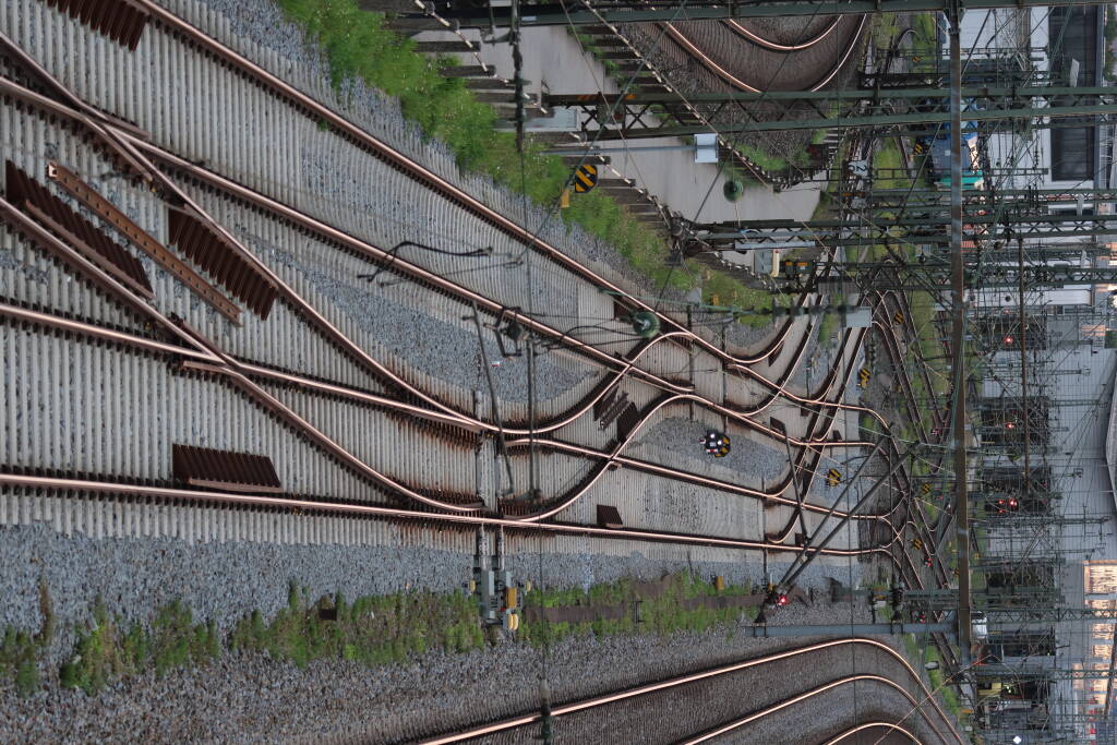 Shunting path prepared.